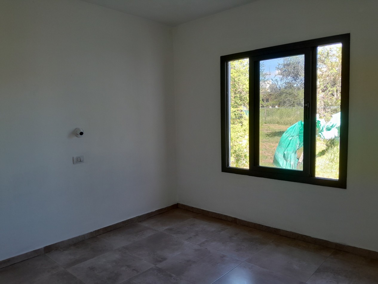 VENTA CASA 3 DORMITORIOS - VILLA CATALINA - PRIMERA ETAPA - ESCRITURA