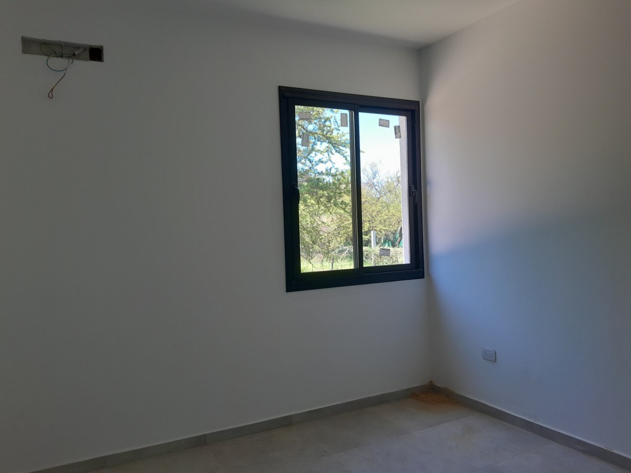 Casa 3 Dormitorios a Estrenar - Excelente Calidad - Villa Catalina