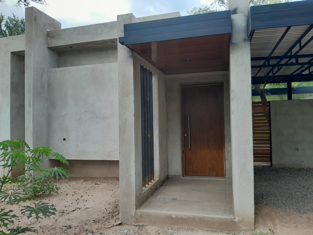 Casa 3 Dormitorios a Estrenar - Excelente Calidad - Villa Catalina