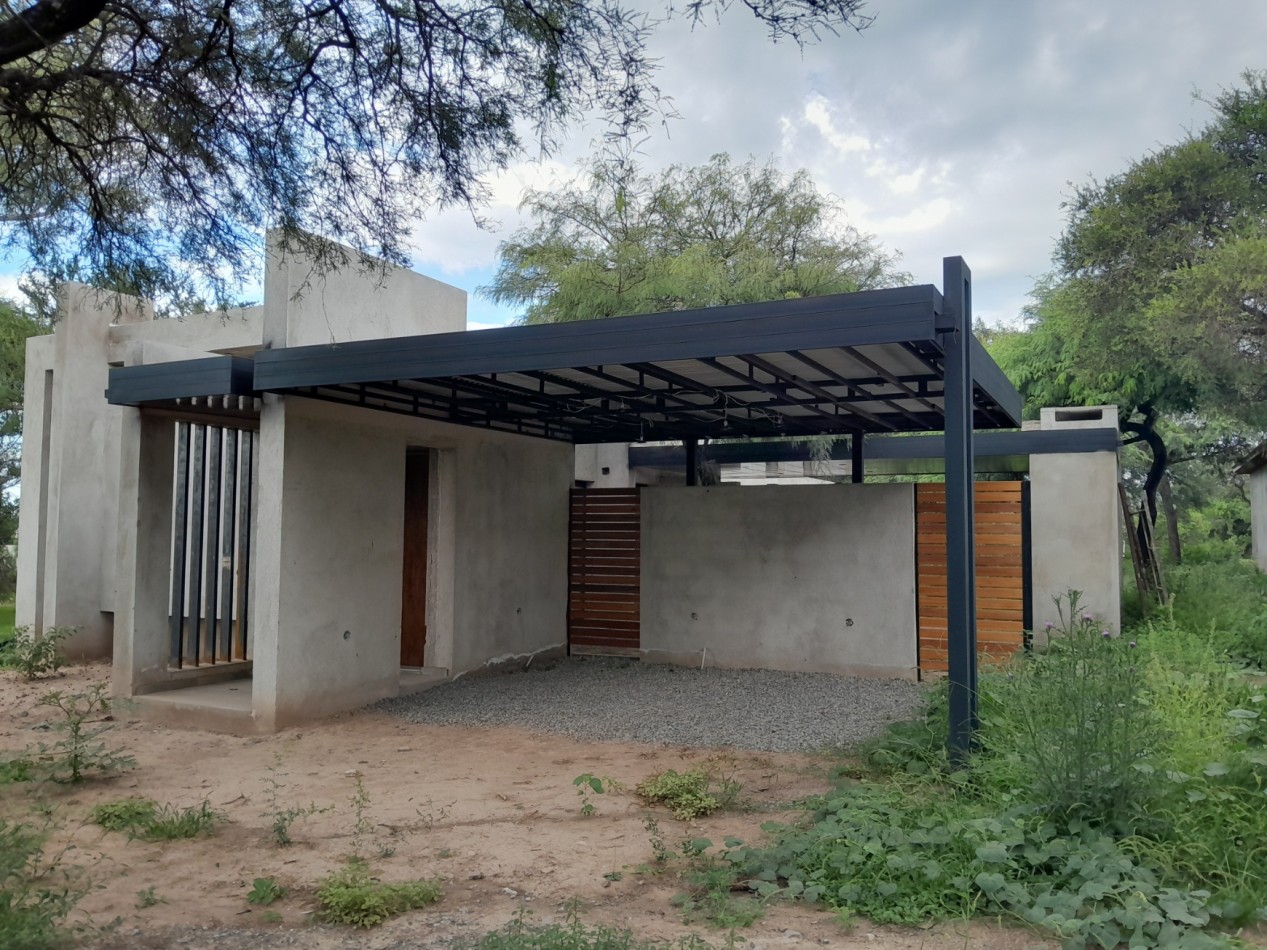 Casa 3 Dormitorios a Estrenar - Excelente Calidad - Villa Catalina