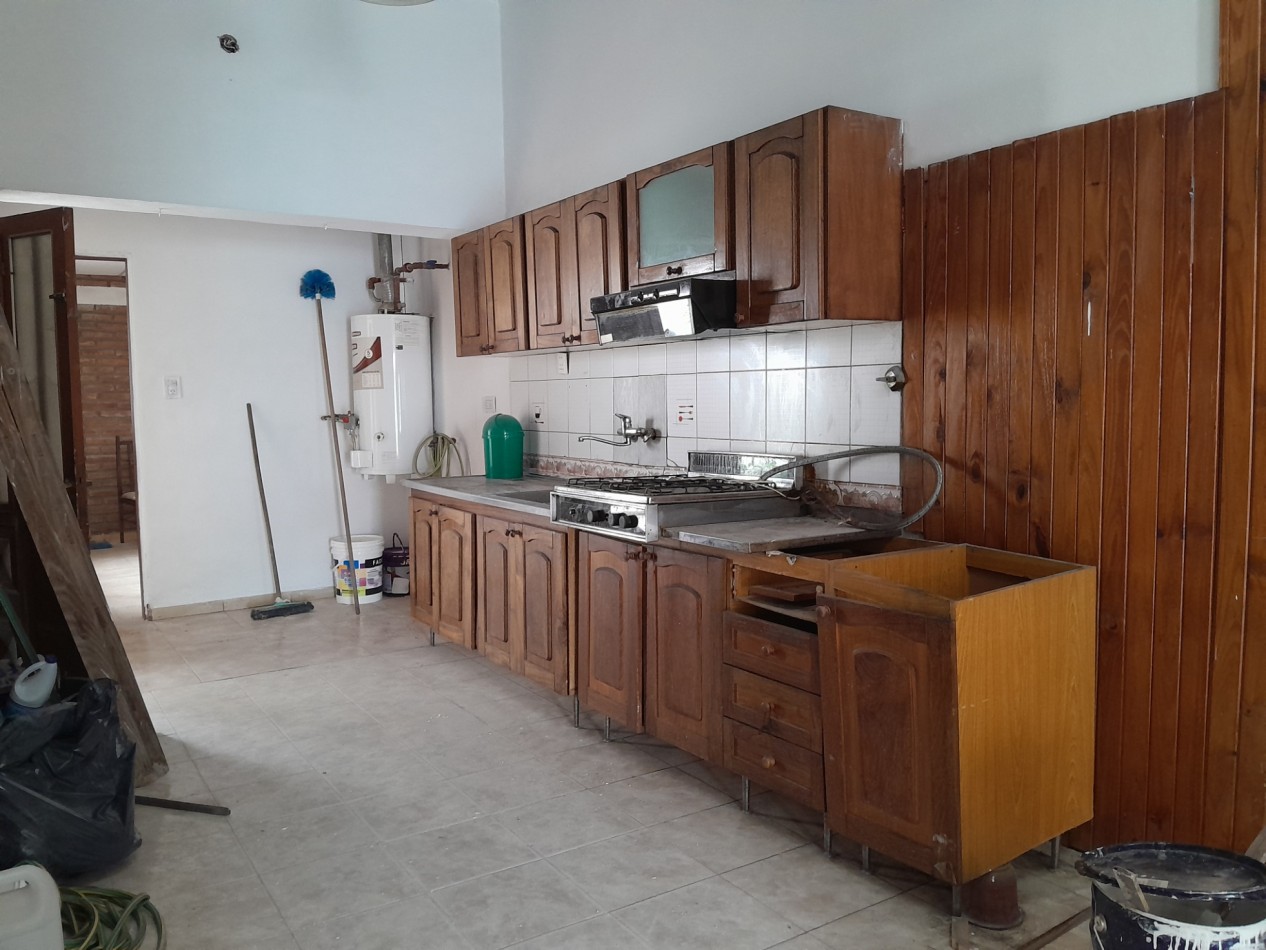 VENDO CASA 3 DORM. B° PUEYRREDON - ESCRITURA.