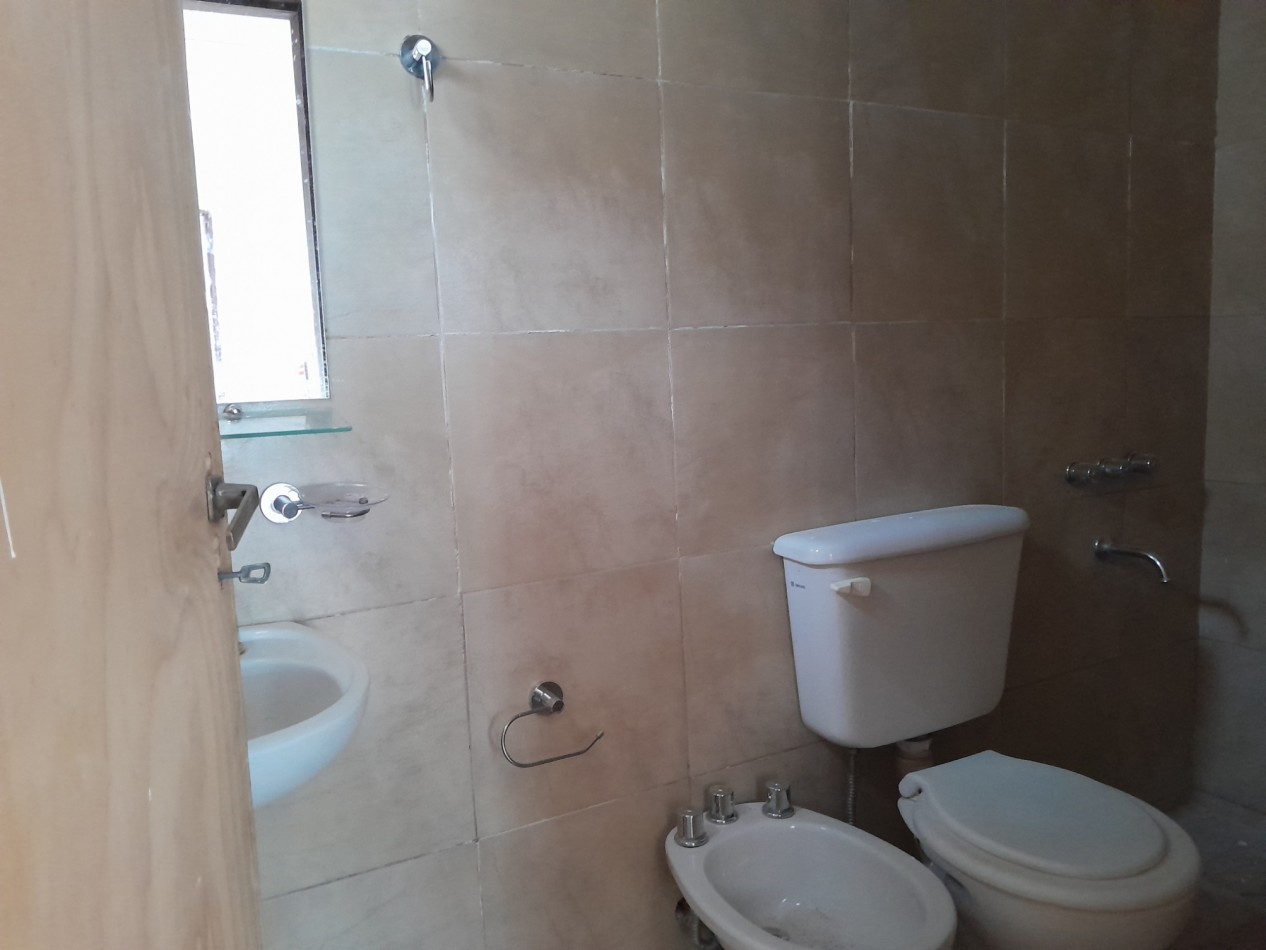 VENDO CASA 3 DORM. B° PUEYRREDON - ESCRITURA.