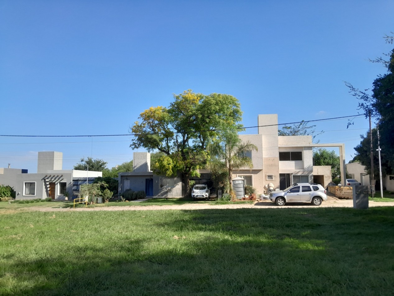 VENDO LOTE 700 m² - BELA VISTA/VILLA CATALINA