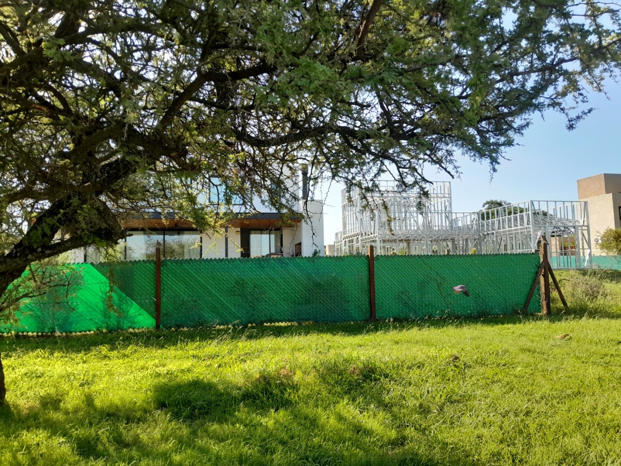 VENDO LOTE 700 m² - BELA VISTA/VILLA CATALINA