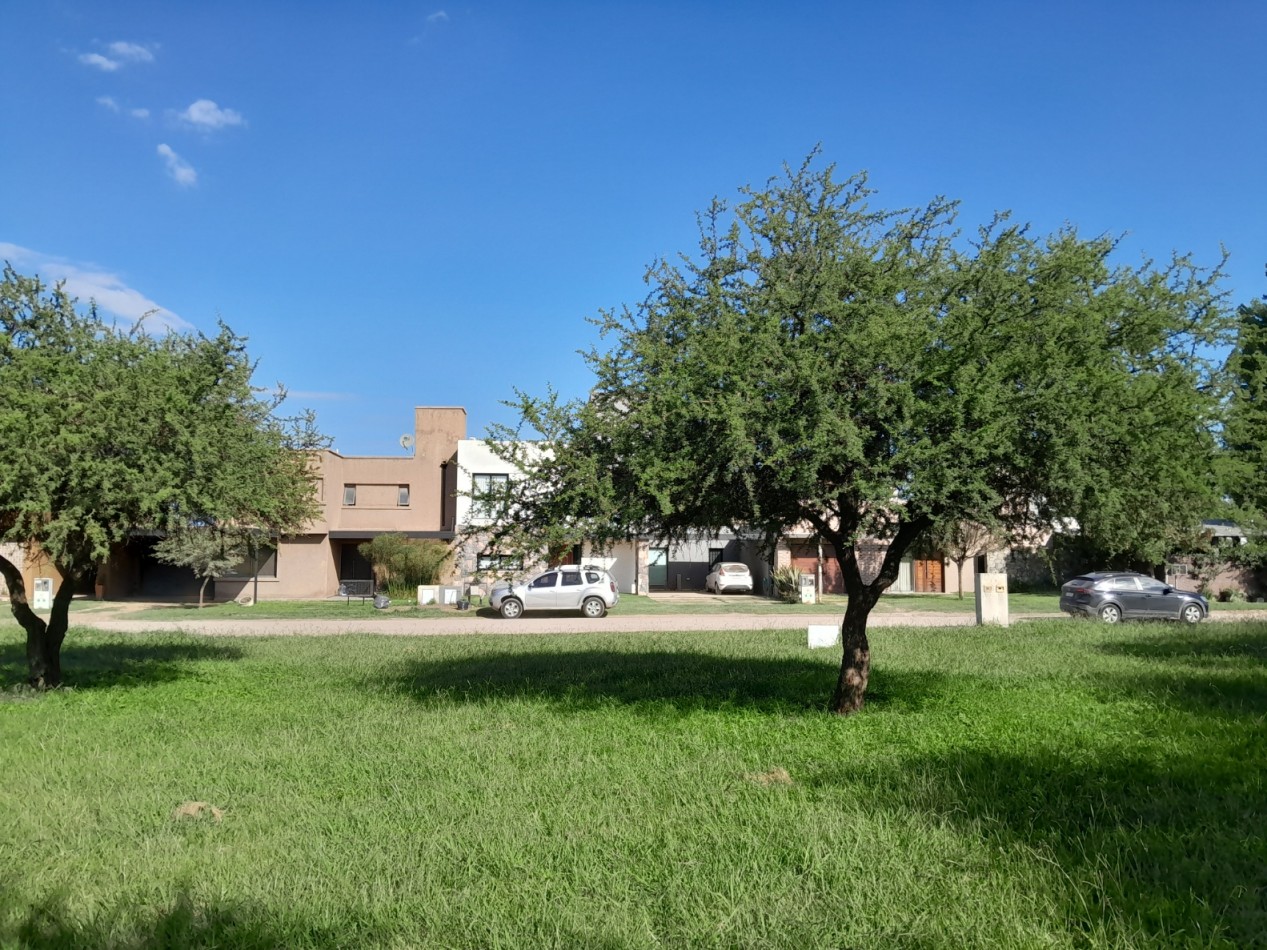 VENDO LOTE 700 m² - BELA VISTA/VILLA CATALINA