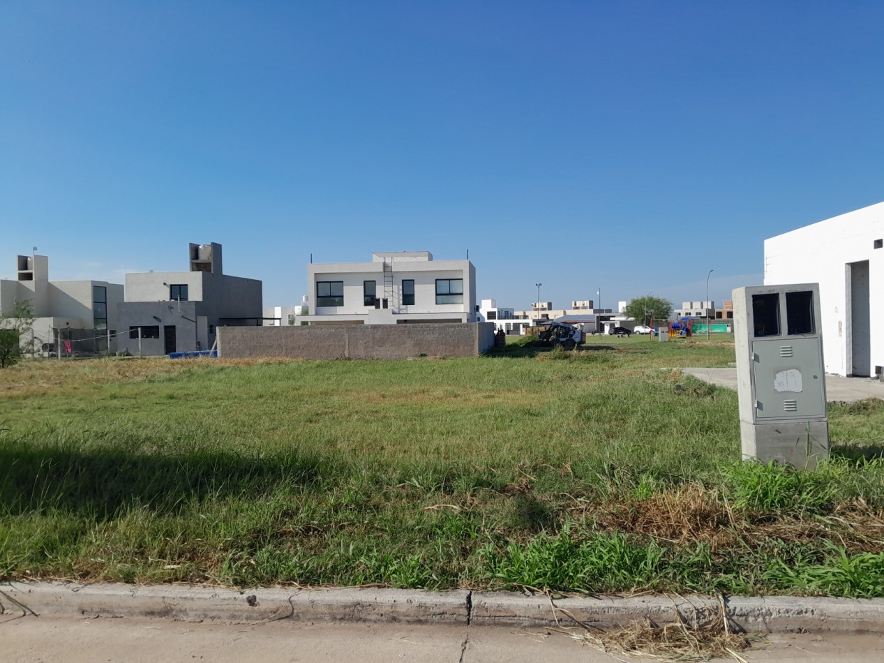 VENTA | LOTE 360 m² - B° Tres Gracias, 1° Etapa - Escritura