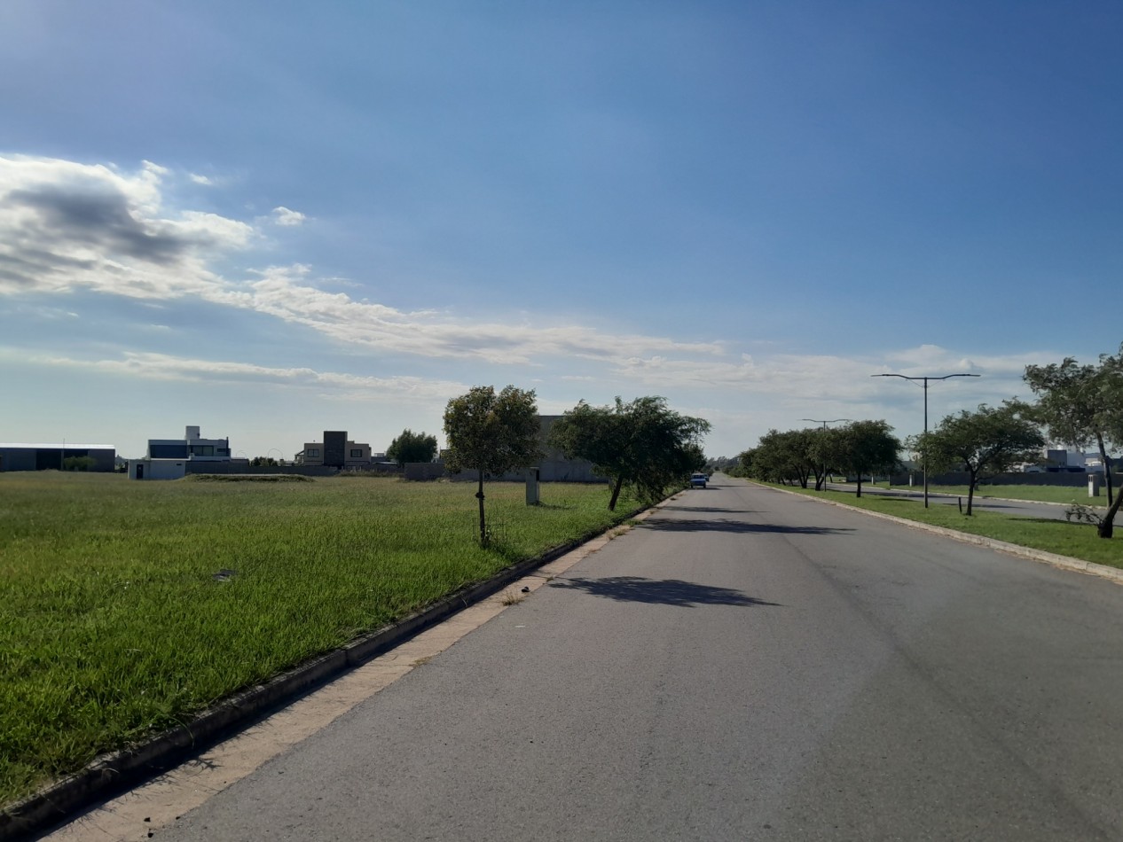 VENTA | LOTE 360 m² - B° Tres Gracias, 1° Etapa - Escritura