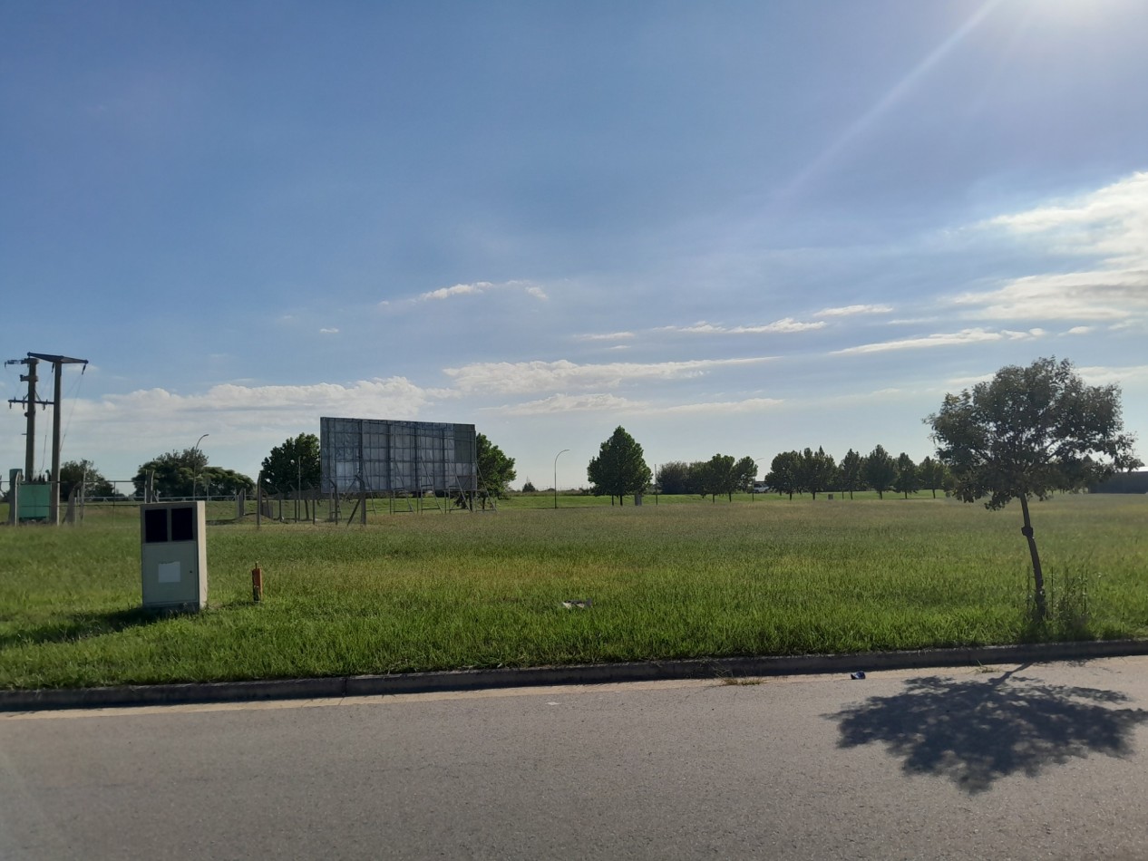 VENTA | LOTE 360 m² - B° Tres Gracias, 1° Etapa - Escritura