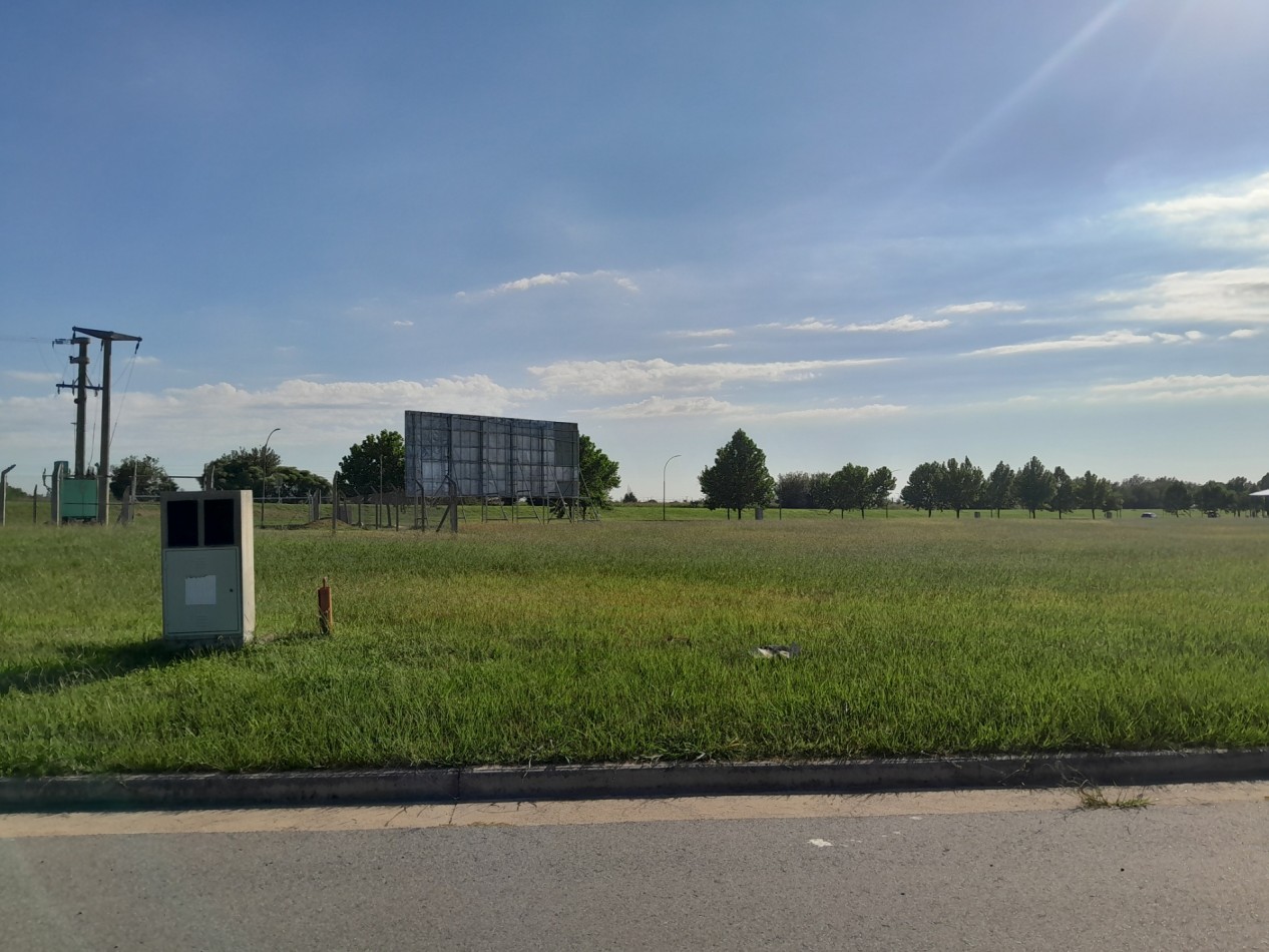 VENTA | LOTE 360 m² - B° Tres Gracias, 1° Etapa - Escritura