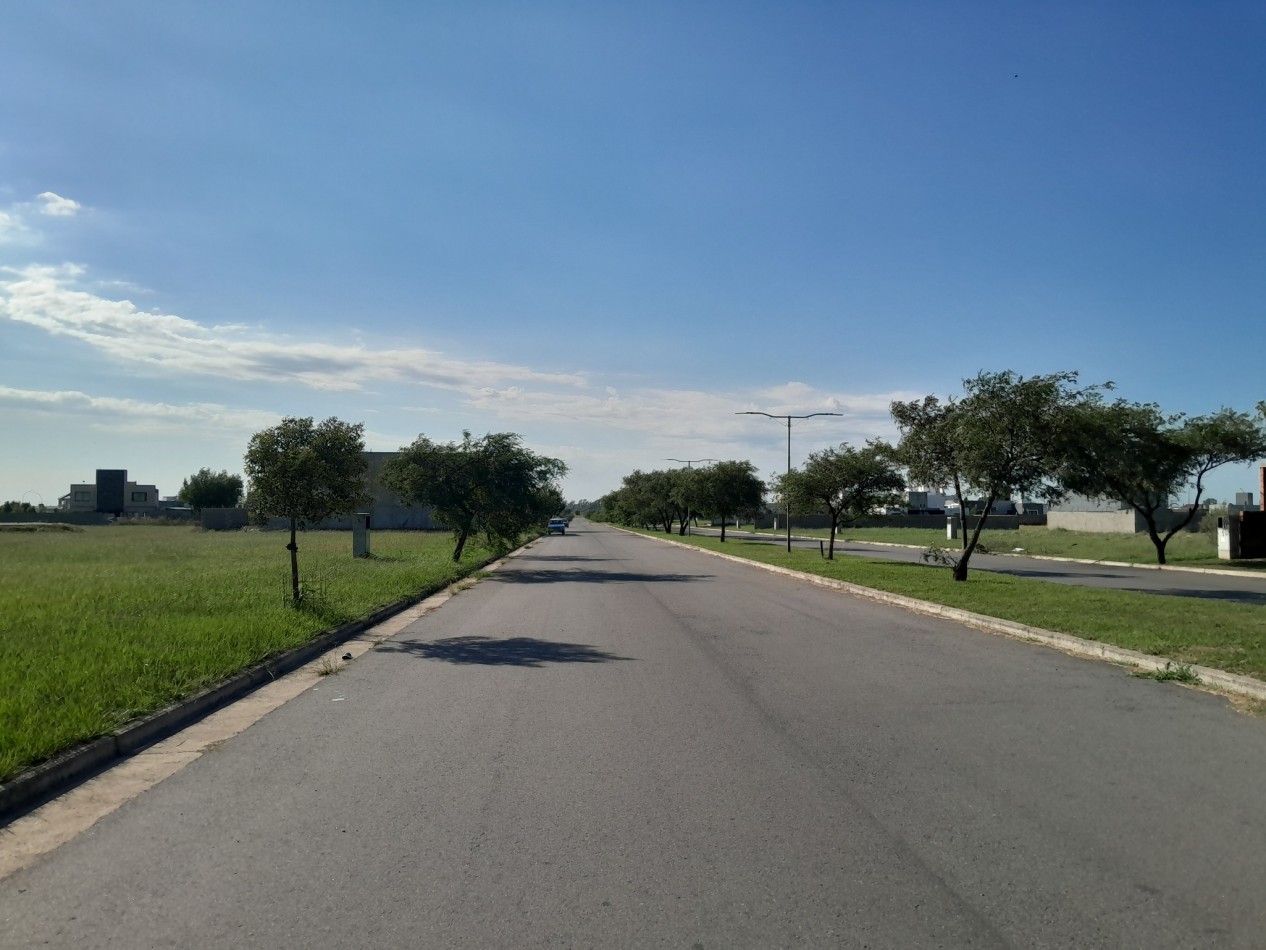 VENTA | LOTE 360 m² - B° Tres Gracias, 1° Etapa - Escritura