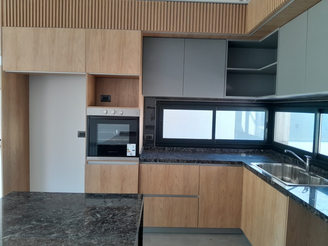 VENDO HERMOSA CASA DE 2 DORM. A ESTRENAR EN LAS CAÑITAS.