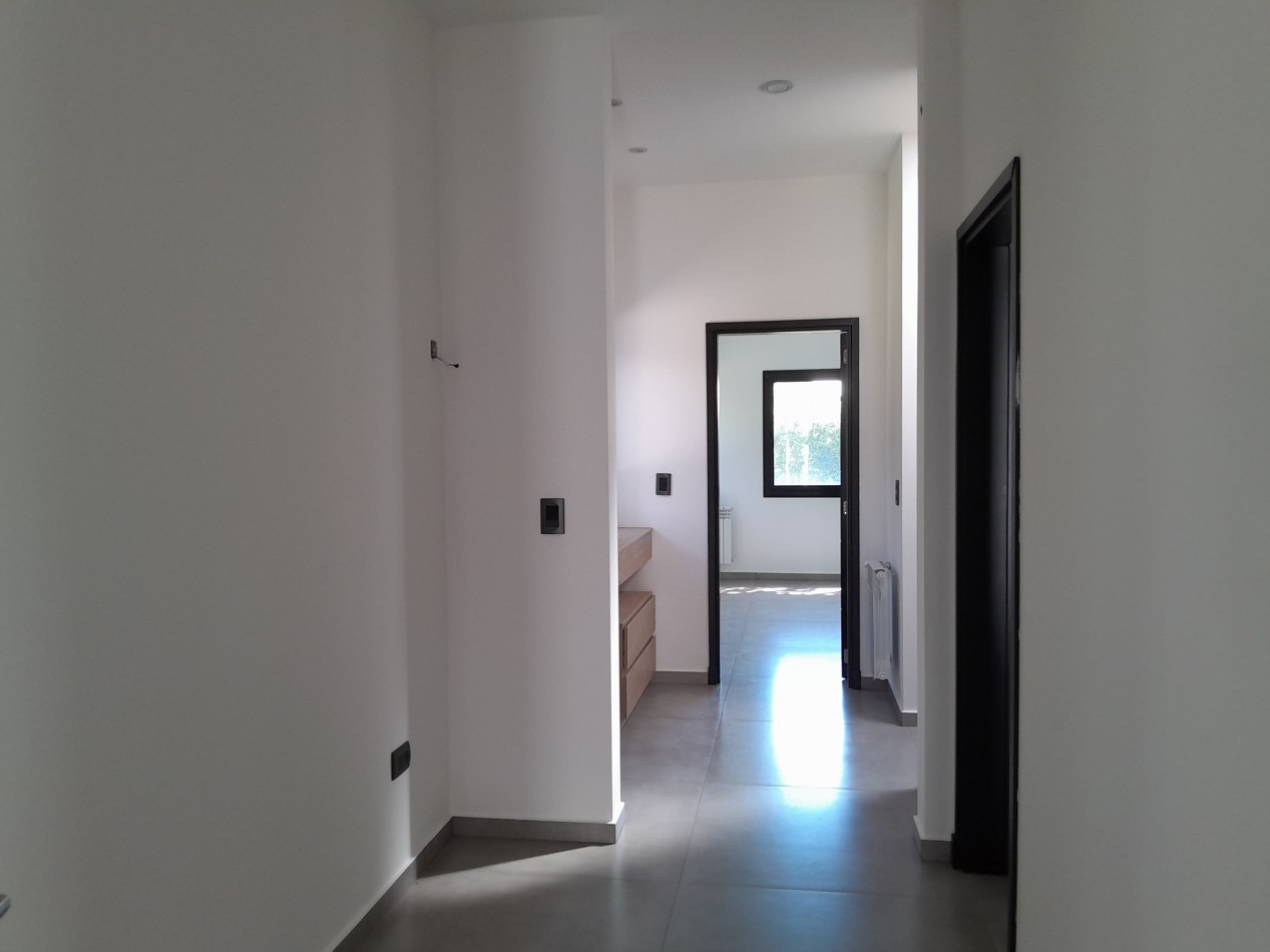 VENDO HERMOSA CASA DE 2 DORM. A ESTRENAR EN LAS CAÑITAS.