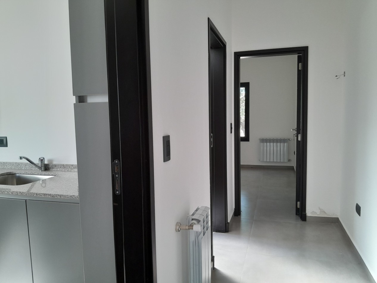 VENDO HERMOSA CASA DE 2 DORM. A ESTRENAR EN LAS CAÑITAS.