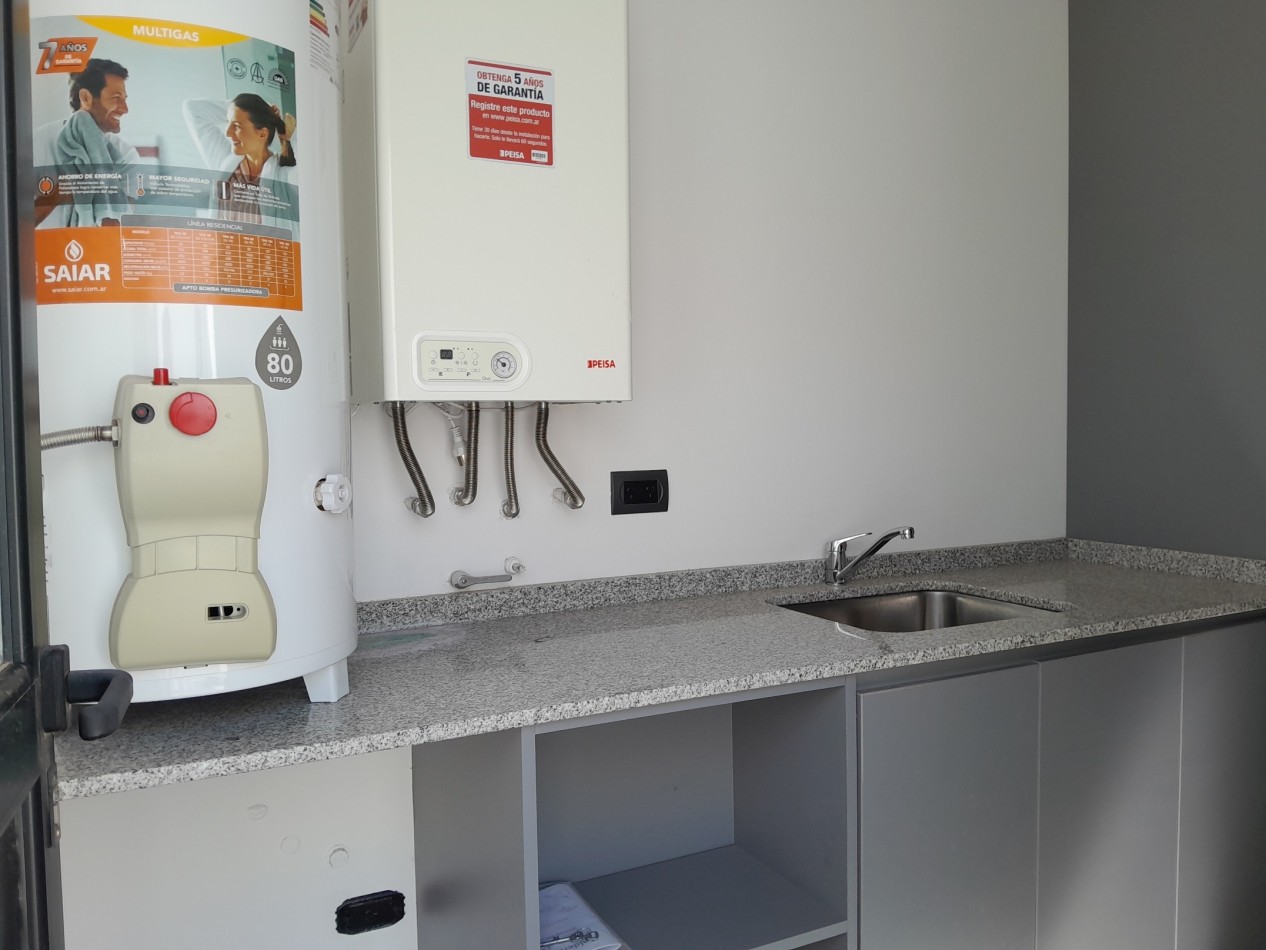 VENDO HERMOSA CASA DE 2 DORM. A ESTRENAR EN LAS CAÑITAS.