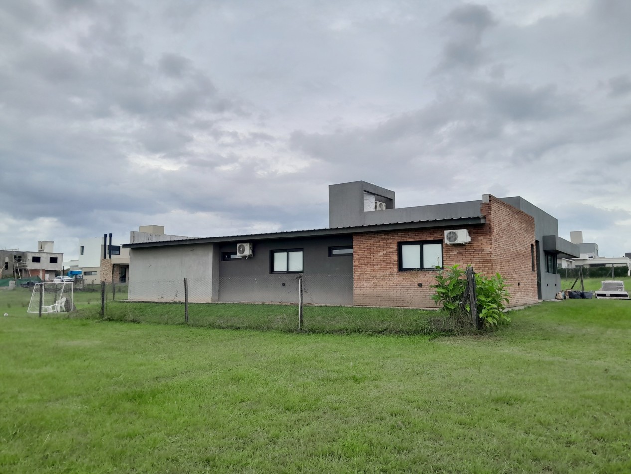 VENDO LOTE CENTRAL 1.000 M2 B° LA CERCANIA, MENDIOLAZA