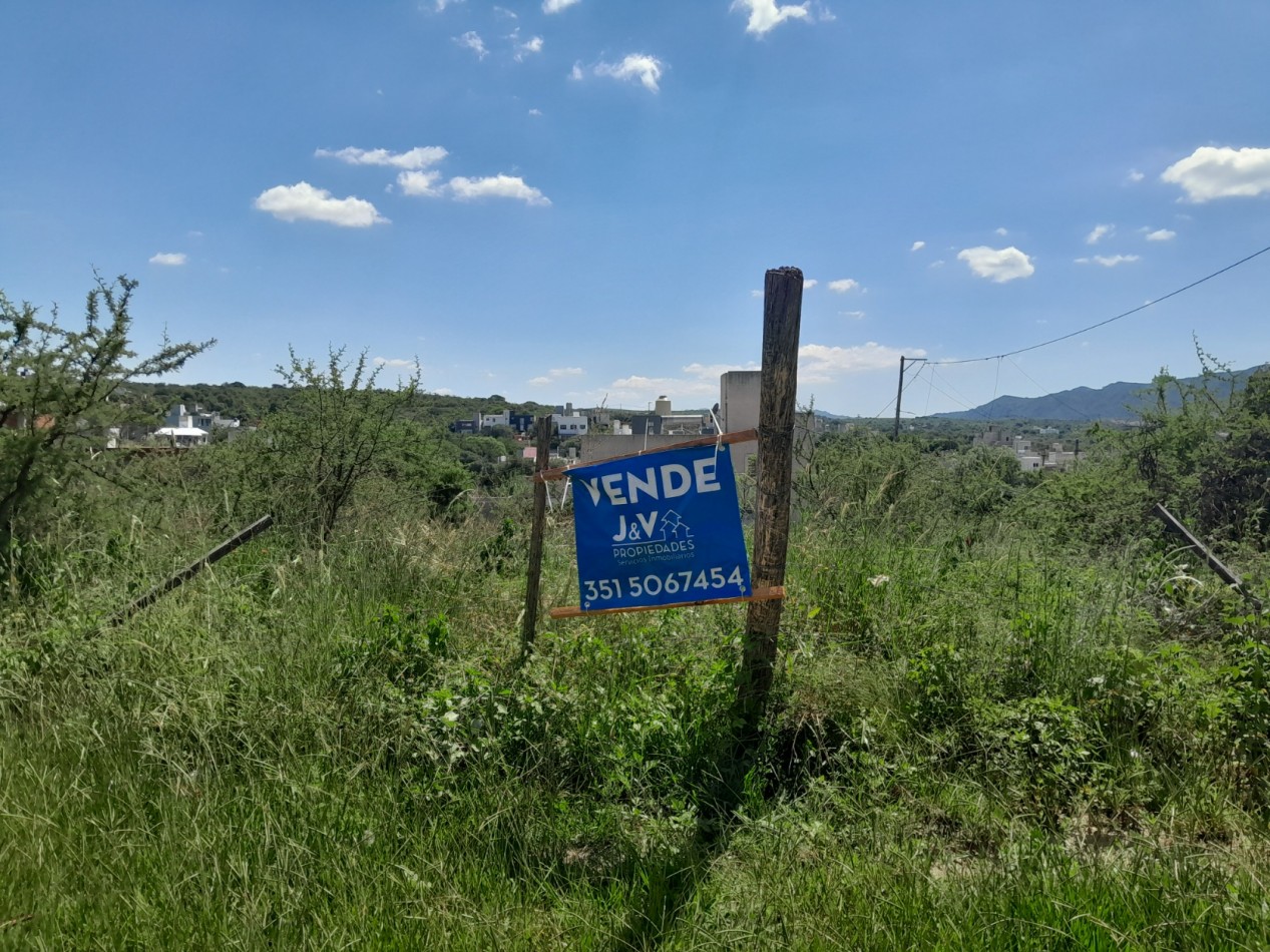 VENDO LOTE 300 M² - VILLA SAN NICOLAS - EXCELENTE VISTA A LAS SIERRAS