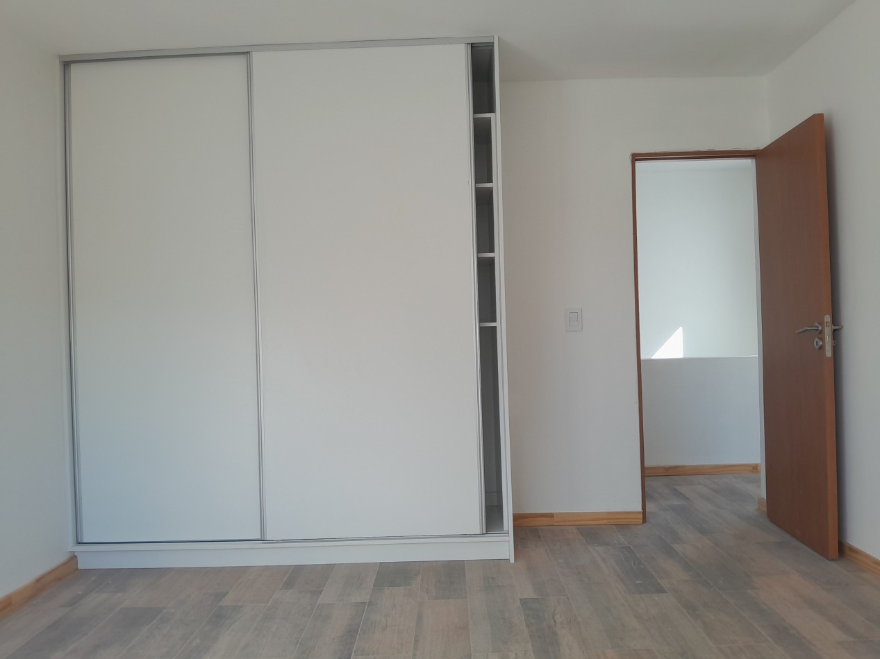 CASA A ESTRENAR DE 3 DORMITORIOS - VILLA CATALINA - ETAPA CAMPOS VERDES