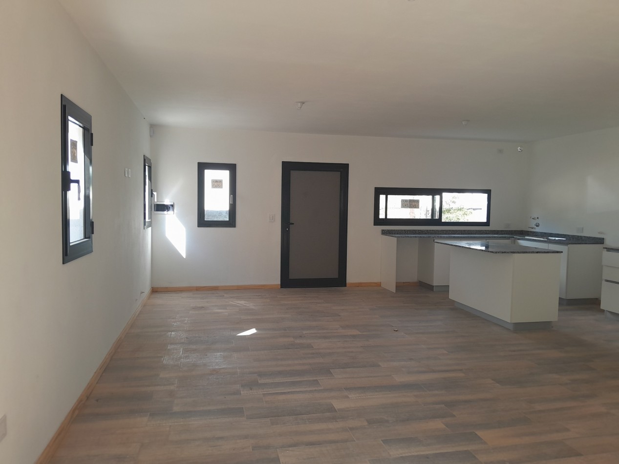 CASA A ESTRENAR DE 3 DORMITORIOS - VILLA CATALINA - ETAPA CAMPOS VERDES