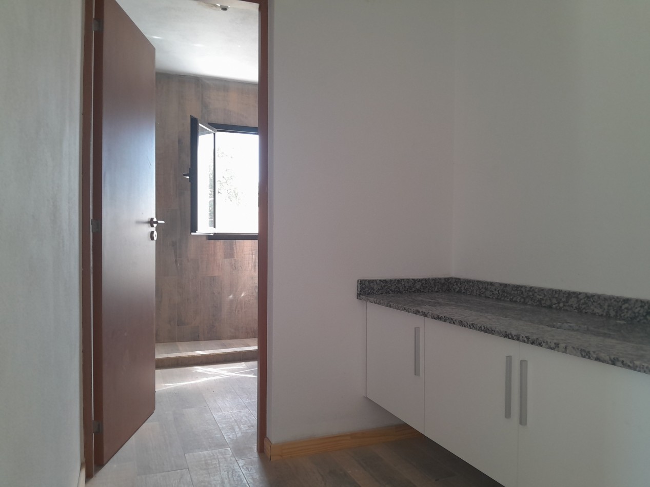 CASA A ESTRENAR DE 3 DORMITORIOS - VILLA CATALINA - ETAPA CAMPOS VERDES