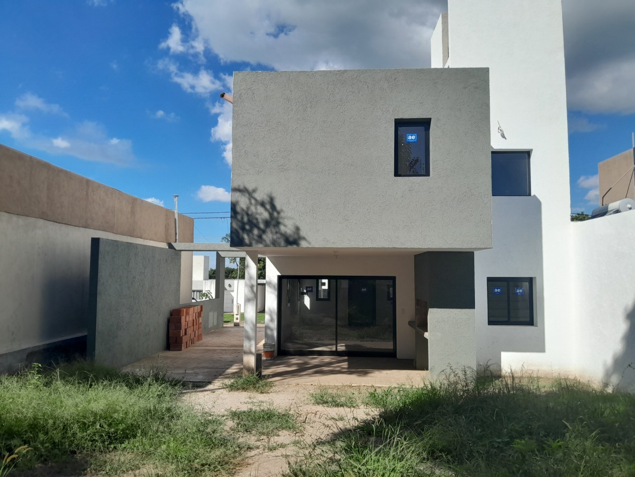 CASA A ESTRENAR DE 3 DORMITORIOS - VILLA CATALINA - ETAPA CAMPOS VERDES