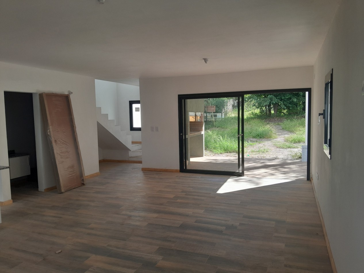 CASA A ESTRENAR DE 3 DORMITORIOS - VILLA CATALINA - ETAPA CAMPOS VERDES