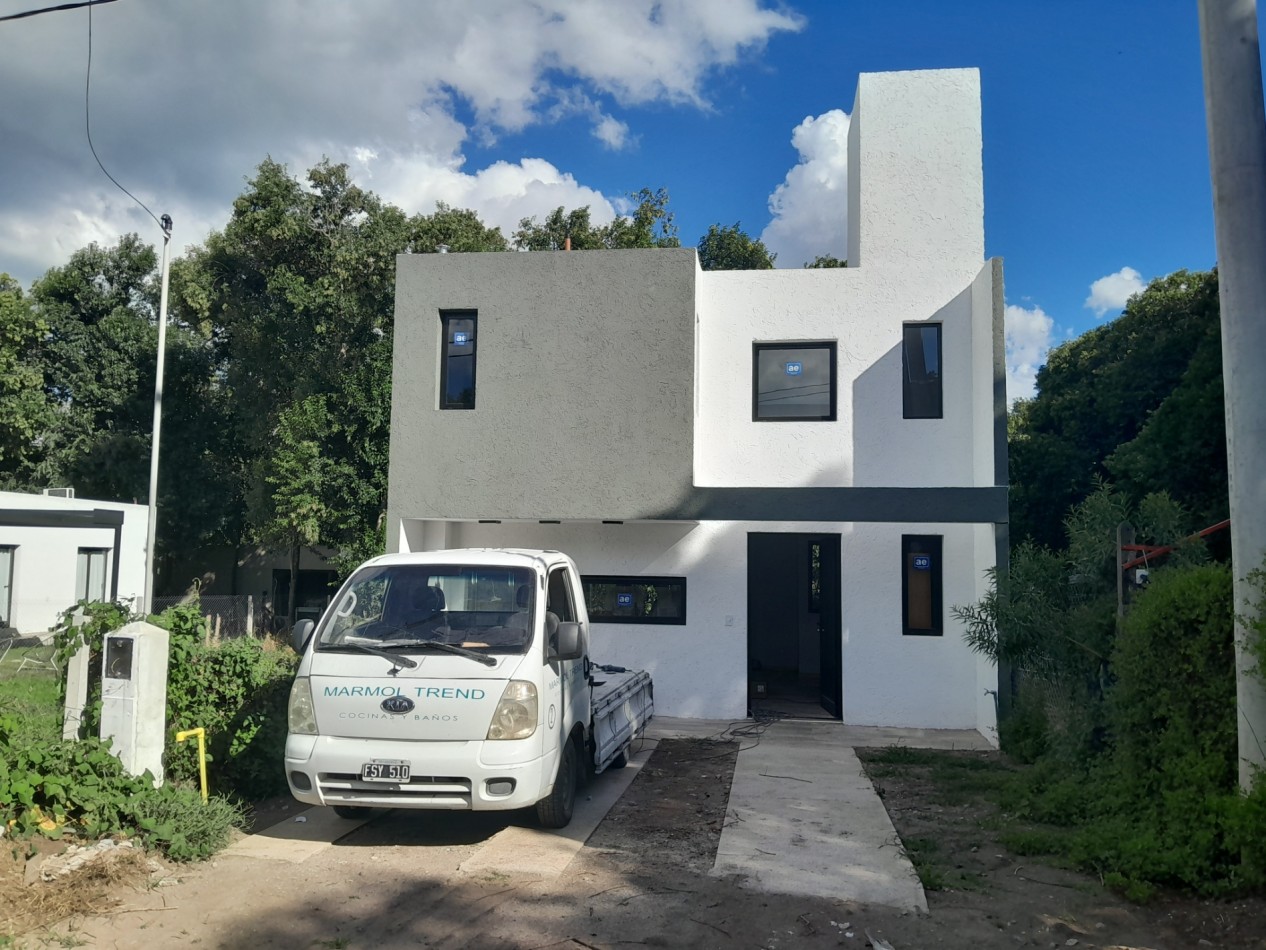 VENDO CASA A ESTRENAR DE 2 DORMITORIOS - VILLA CATALINA - ETAPA ECO CATALINA