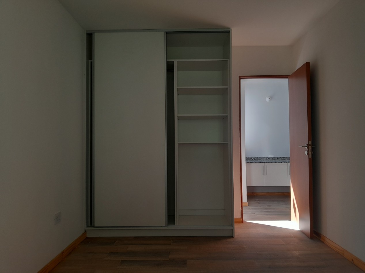 VENDO CASA A ESTRENAR DE 2 DORMITORIOS - VILLA CATALINA - ETAPA ECO CATALINA