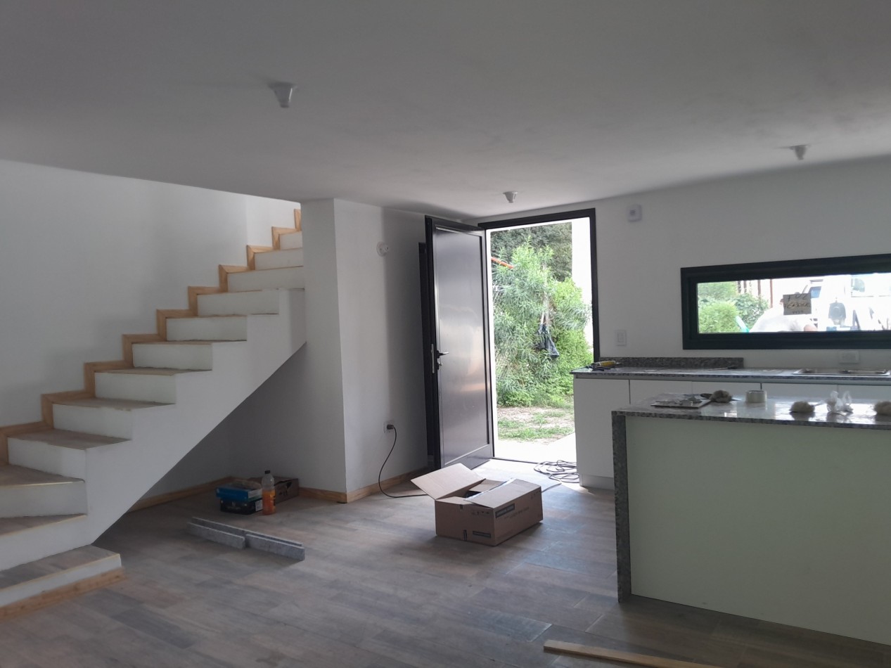 VENDO CASA A ESTRENAR DE 2 DORMITORIOS - VILLA CATALINA - ETAPA ECO CATALINA