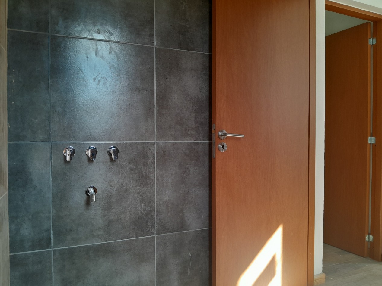 VENDO CASA A ESTRENAR DE 2 DORMITORIOS - VILLA CATALINA - ETAPA ECO CATALINA