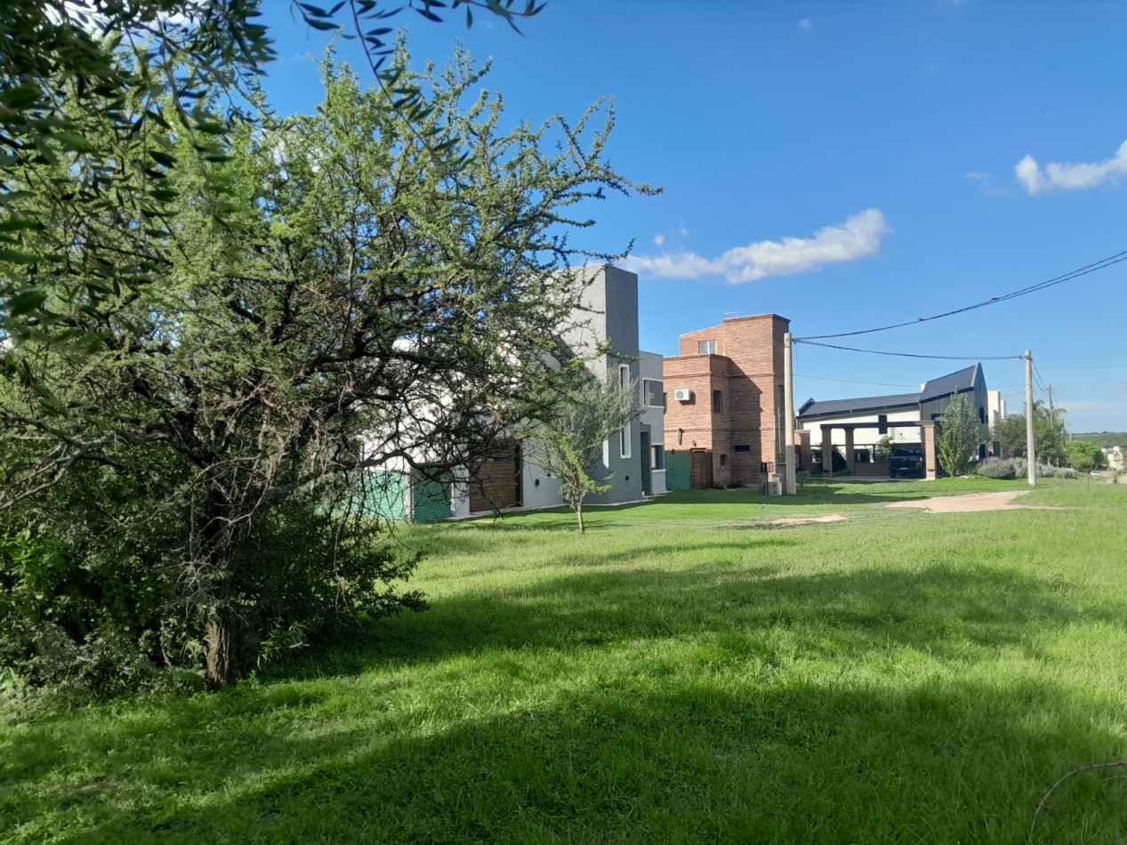 VENDO LOTE 543 m² - VILLA CATALINA. Etapa Los Altos | Con Escritura