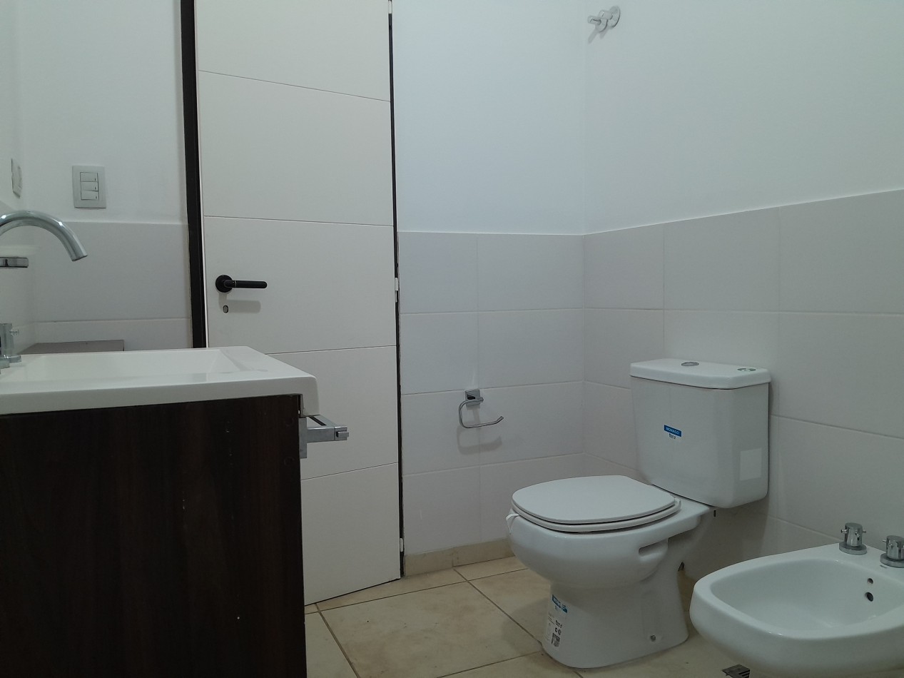 CASA DE 2 DORMITORIOS - VILLA CATALINA | 1a ETAPA | CON ESCRITURA