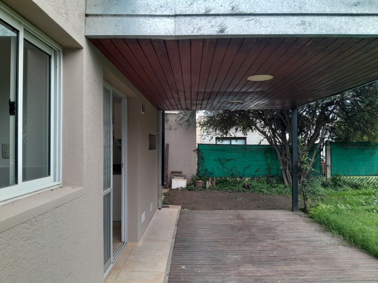 CASA DE 2 DORMITORIOS - VILLA CATALINA | 1a ETAPA | CON ESCRITURA