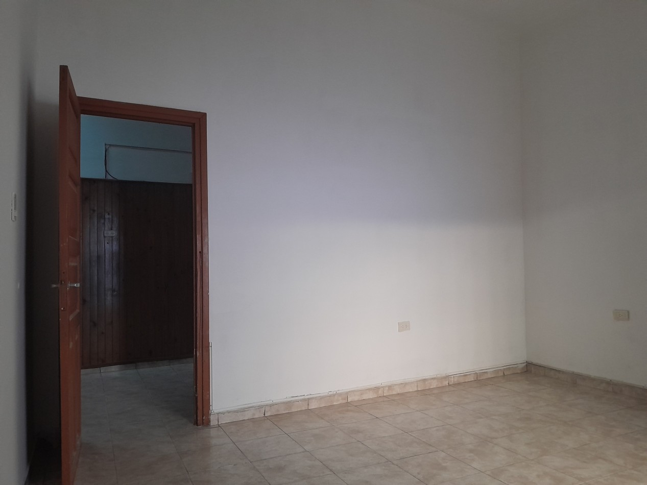 VENDO CASA 3 DORM. B° PUEYRREDON - ESCRITURA.