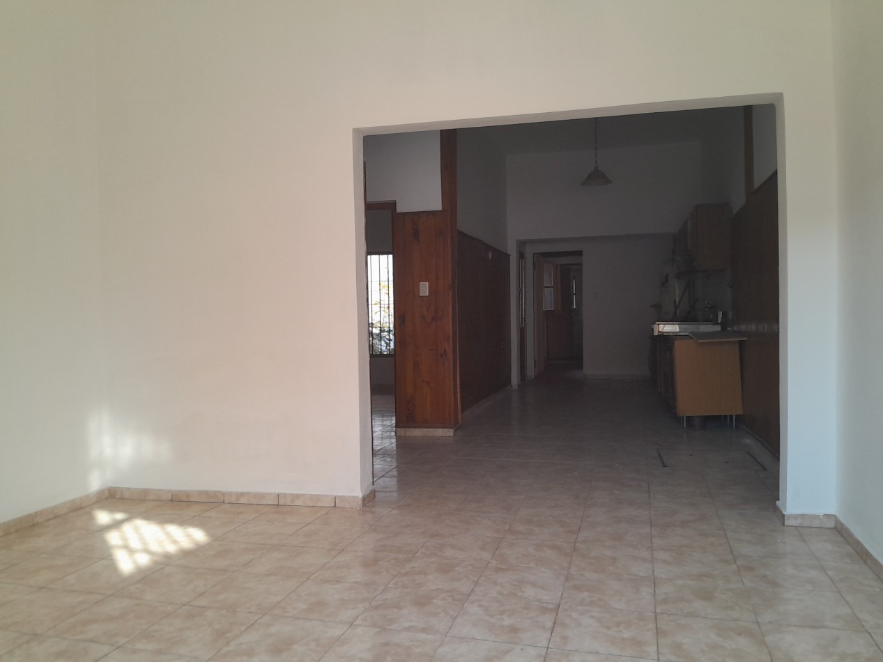 VENDO CASA 3 DORM. B° PUEYRREDON - ESCRITURA.