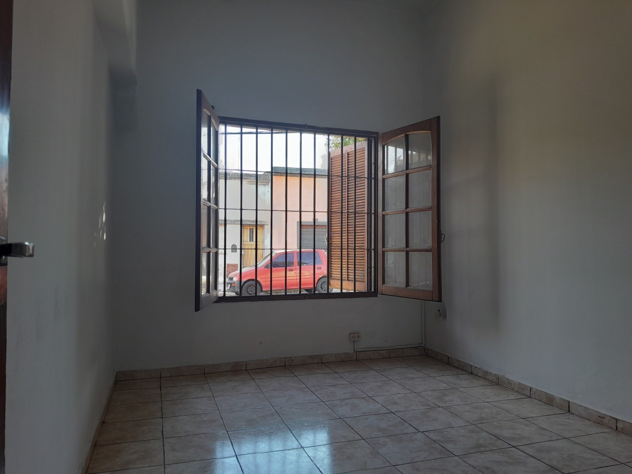 VENDO CASA 3 DORM. B° PUEYRREDON - ESCRITURA.