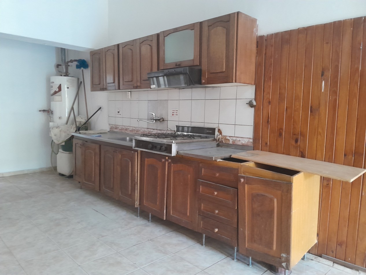 VENDO CASA 3 DORM. B° PUEYRREDON - ESCRITURA.