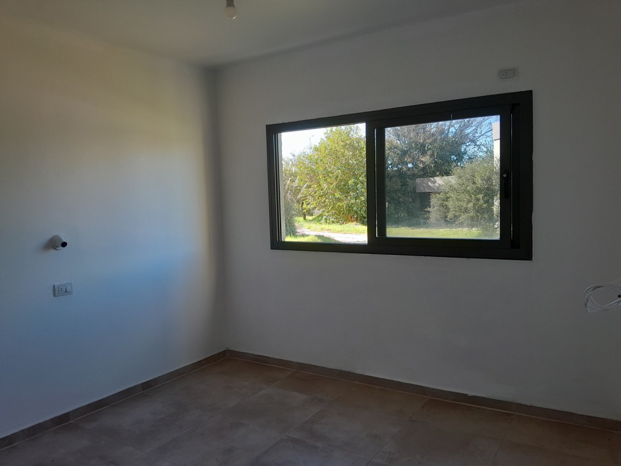 VENTA CASA 3 DORMITORIOS - VILLA CATALINA - PRIMERA ETAPA - ESCRITURA