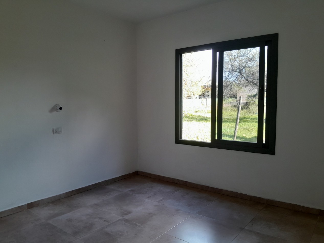 VENTA CASA 3 DORMITORIOS - VILLA CATALINA - PRIMERA ETAPA - ESCRITURA