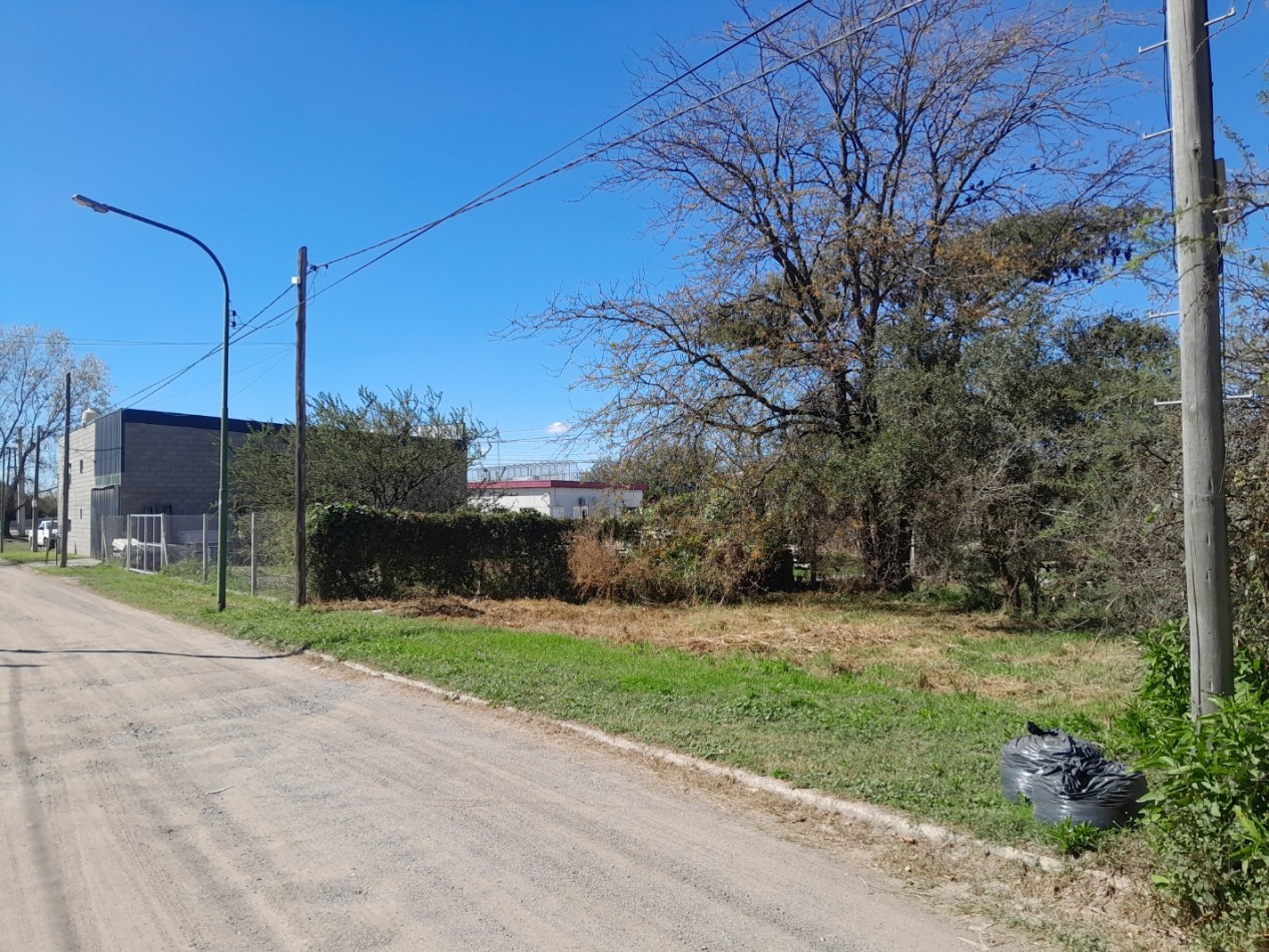 VENDO LOTE B° NUEVO RIO CEBALLOS. 724 M2. APTO COMERCIAL/RESIDENCIAL. ESCRITURA.