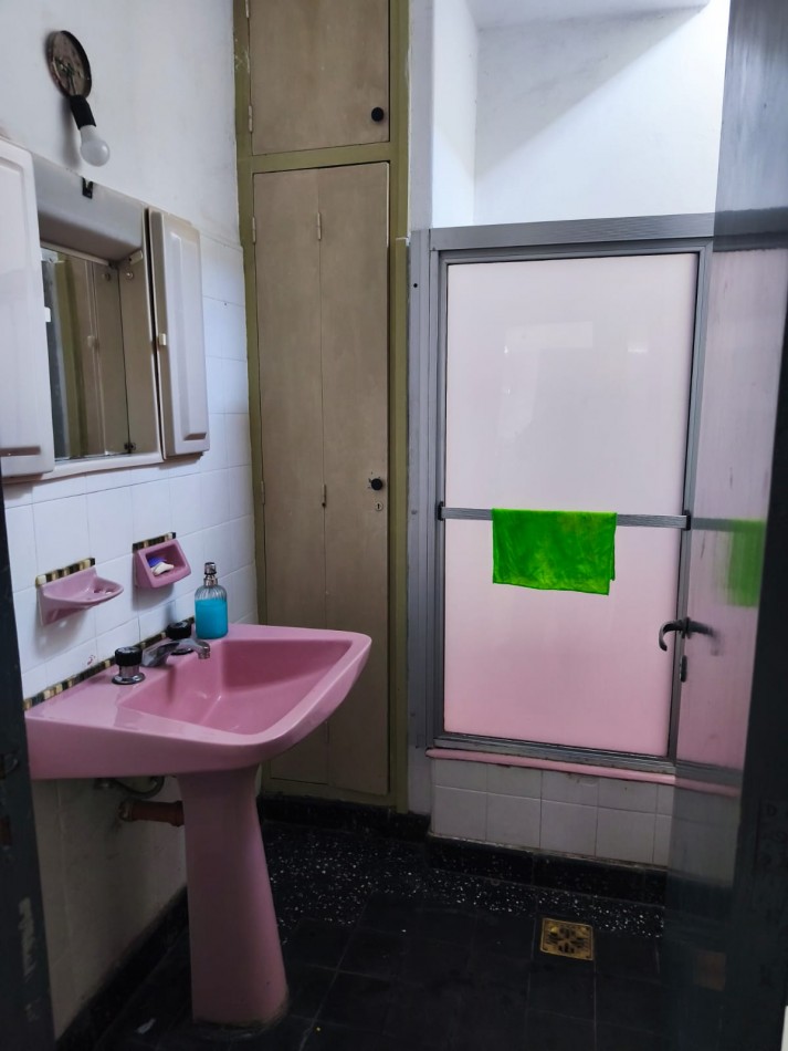VENDO CASA 2 DORM. B° VILLA MARTA. ESCRITURA