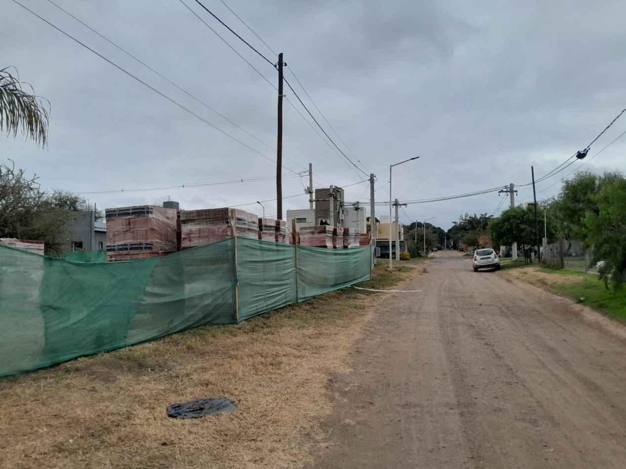Vendo casa de 3 dormitorios a estrenar en Villa Catalina.