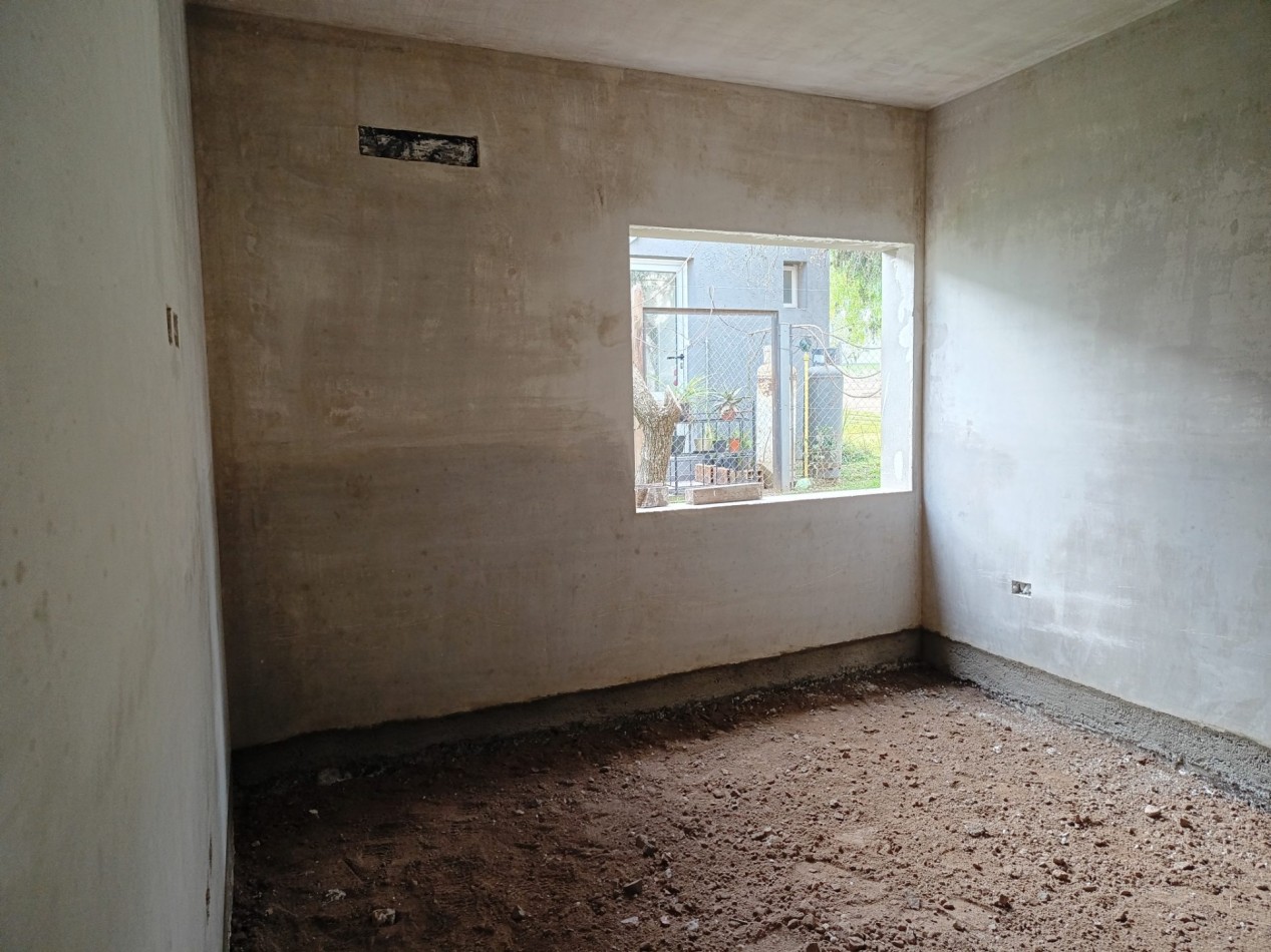 VENDO CASA 3 DORM. A ESTRENAR B° BELA VISTA