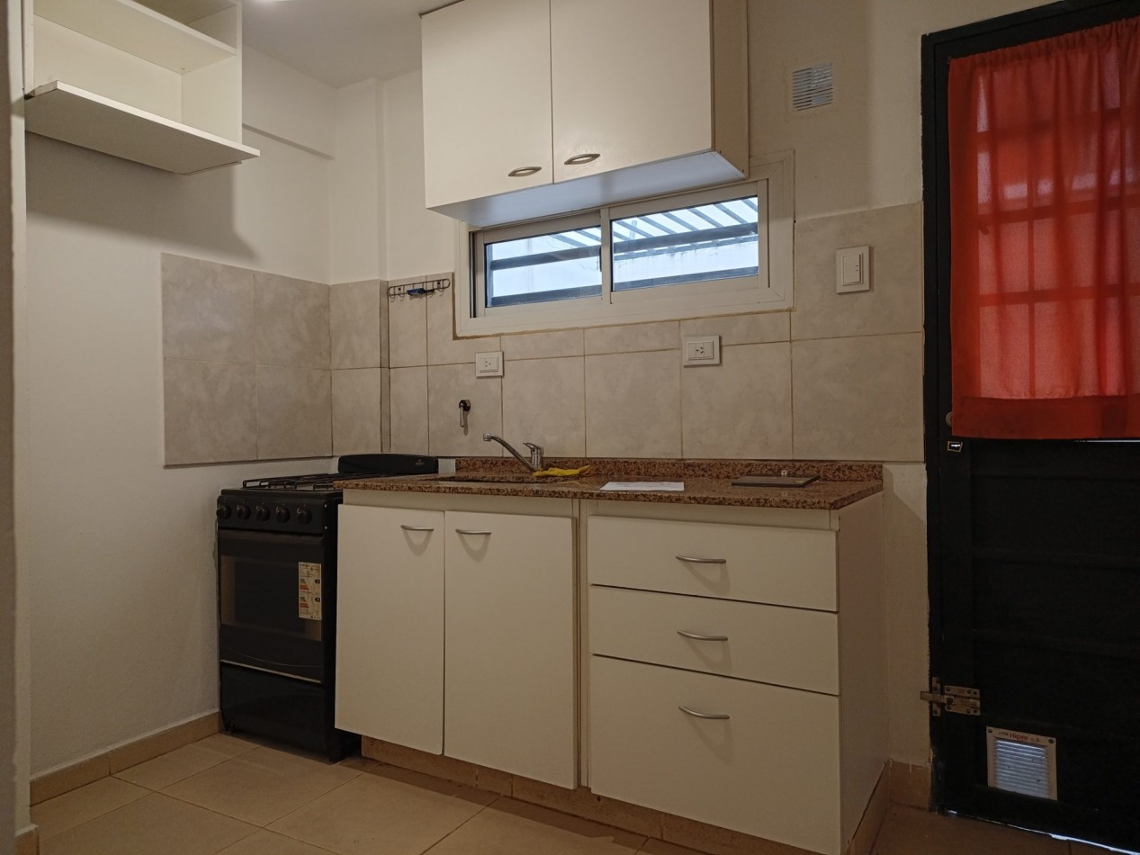 ALQUILO DEPTO 1 DORM. CON 2 PATIOS. B° ALTO ALBERDI