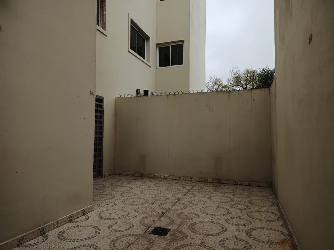 ALQUILO DEPTO 1 DORM. CON 2 PATIOS. B° ALTO ALBERDI