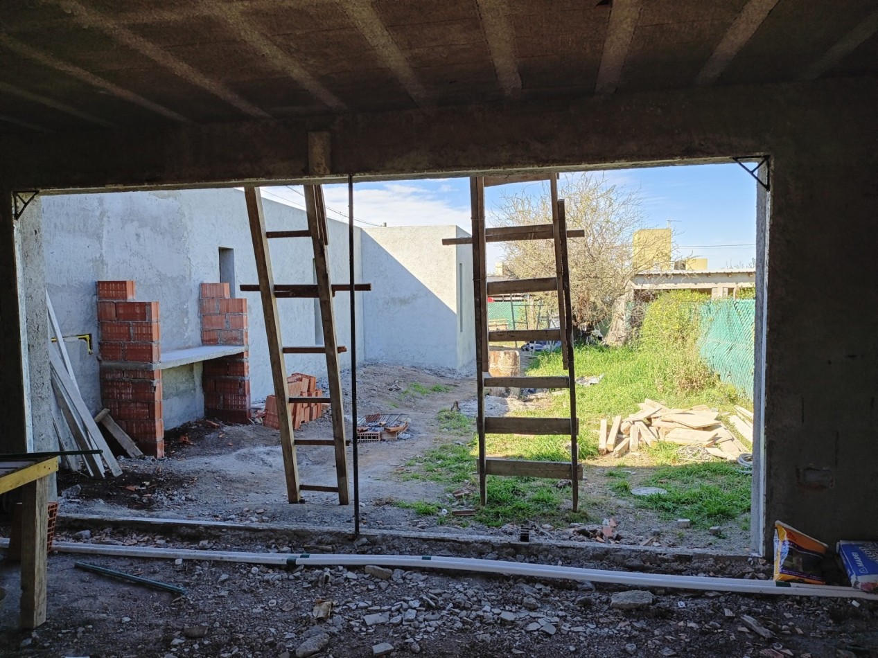 Vendo casa de 3 dormitorios a estrenar en Villa Catalina.