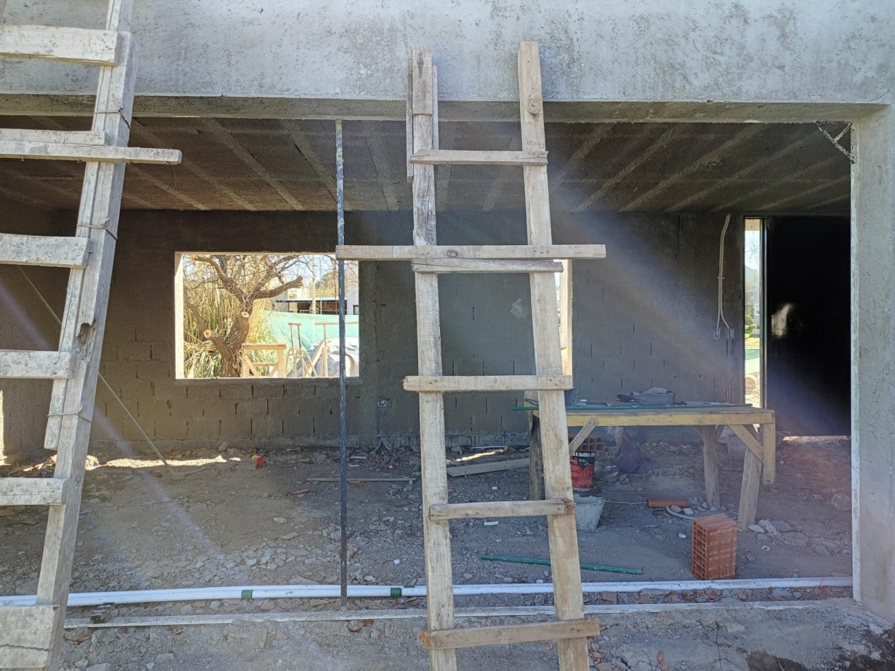 Vendo casa de 3 dormitorios a estrenar en Villa Catalina.