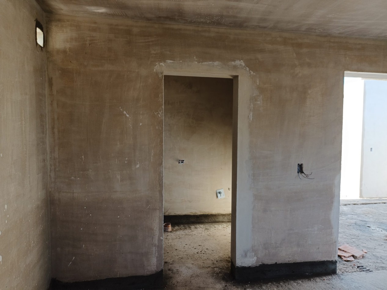 VENDO CASA 3 DORM. + OFICINA A ESTRENAR B° BELA VISTA. 