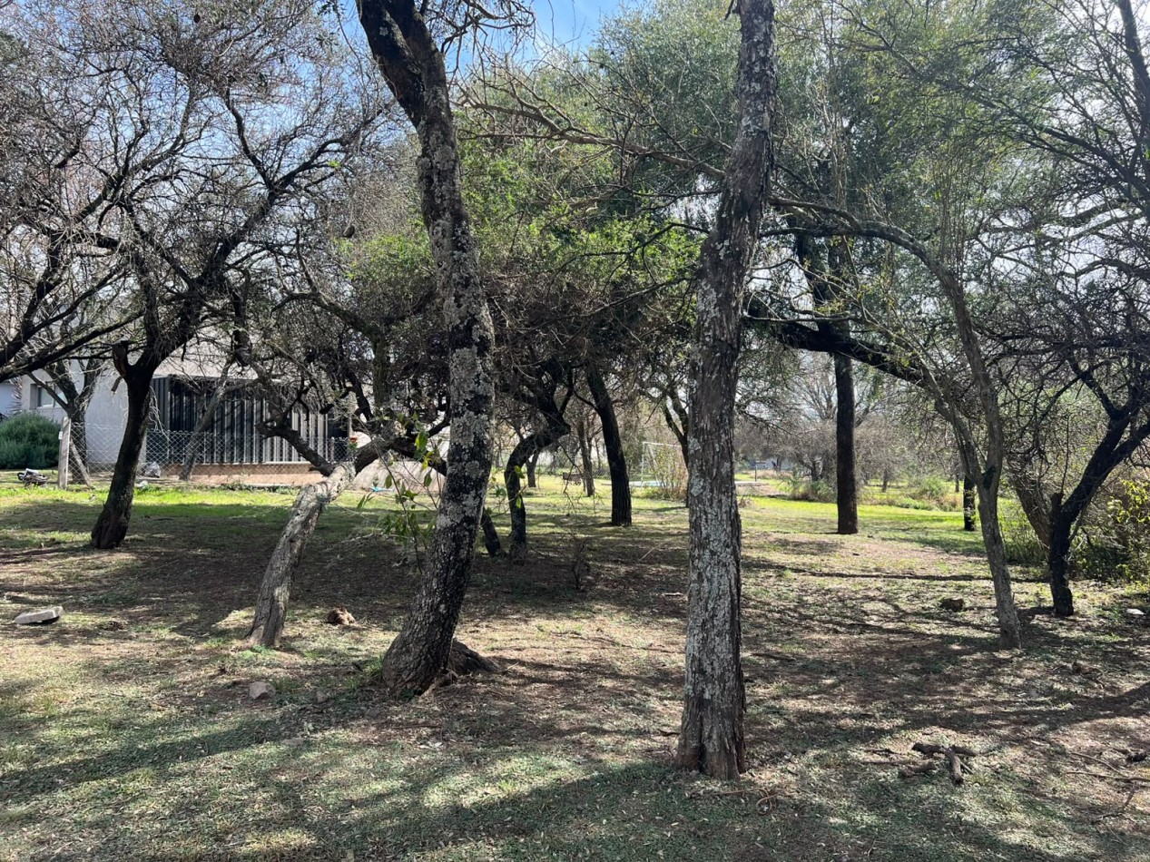 Lote en venta Valle del Golf. 863 m2. 