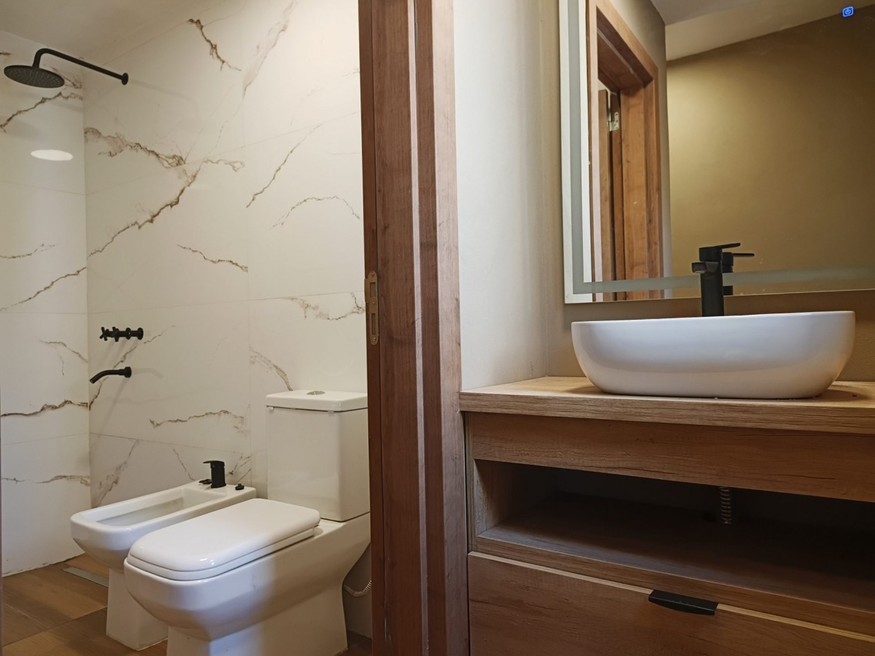 VENDO MODERNA CASA 2 DORMITORIOS A ESTRENAR VILLA CATALINA. APTO CREDITO