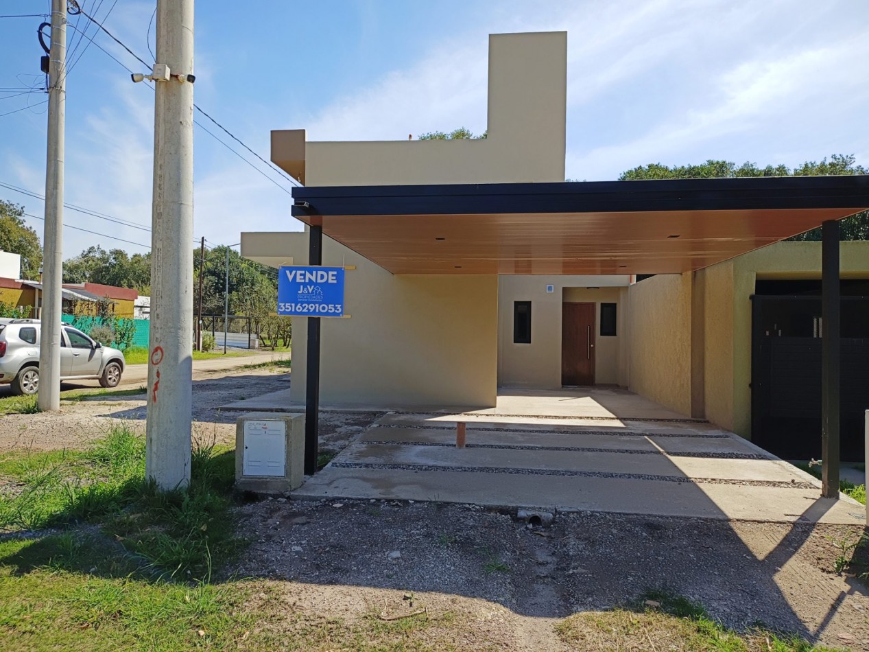 VENDO MODERNA CASA 2 DORMITORIOS A ESTRENAR VILLA CATALINA. APTO CREDITO